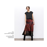 Go Slit The Difference Skirt | Winter Gradient Print